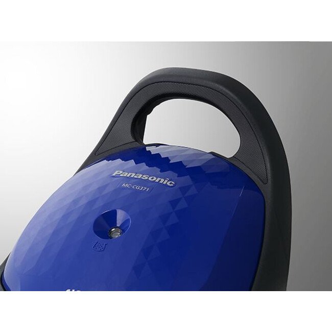 PANASONIC LIGHT & POWERFUL BAGGED VACUUM CLEANER - 1600W